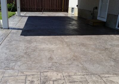 Concrete patio stamped with multiple patterns